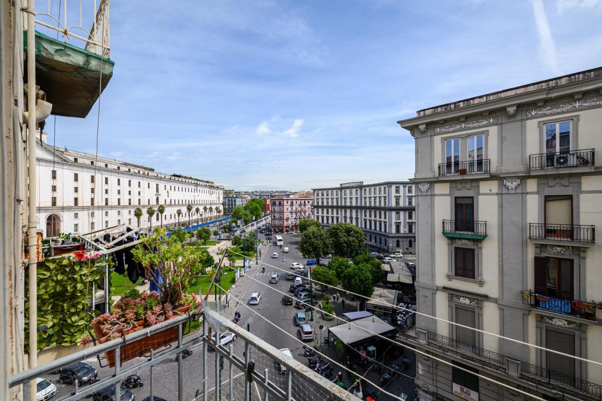 La Fuga Di Re Carlo - Appartamento Napoli