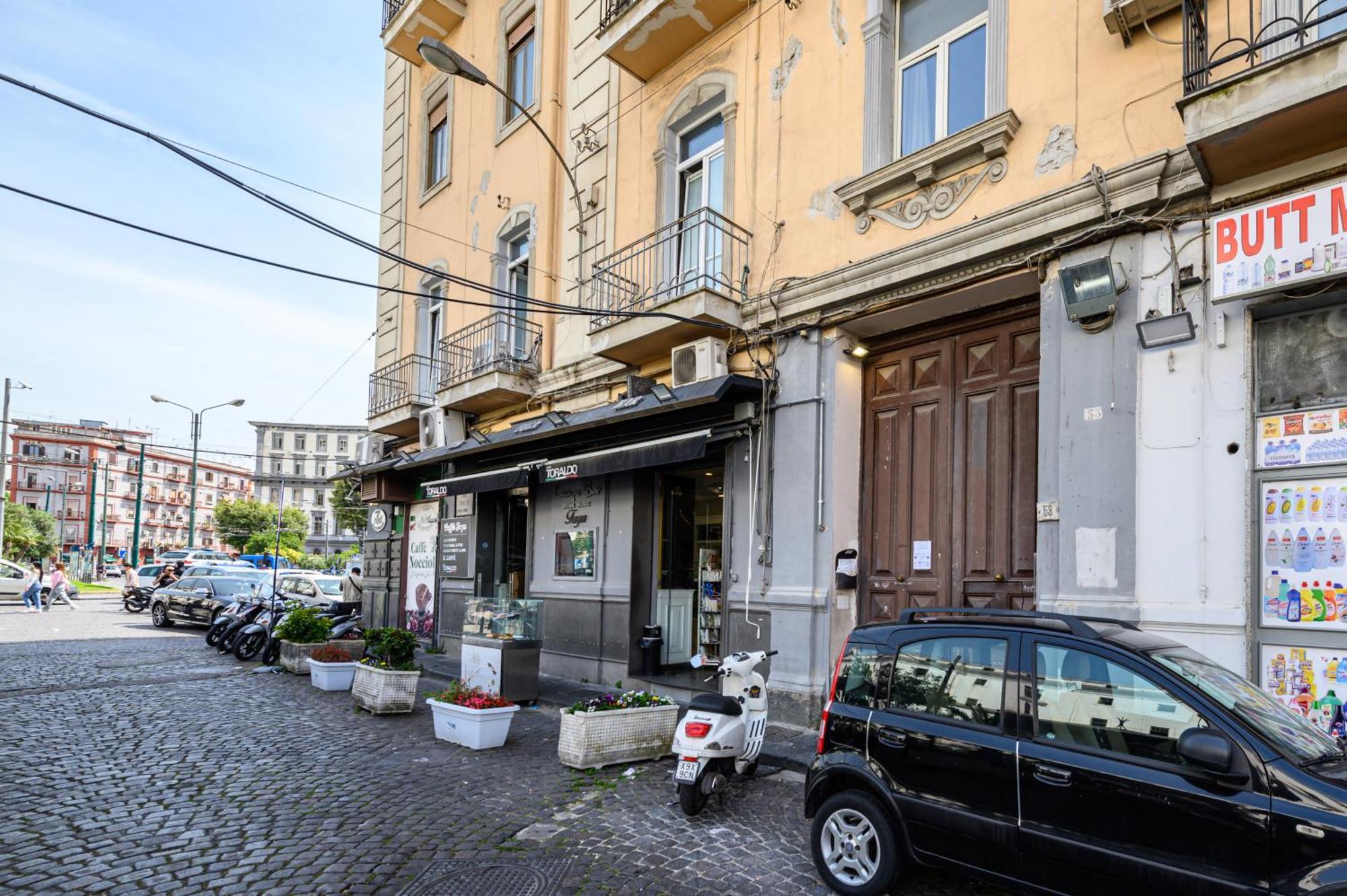 La Fuga Di Re Carlo - * Naples